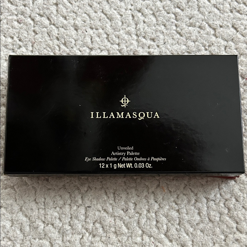Illamasqua Unveiled Artistry Palette in Black